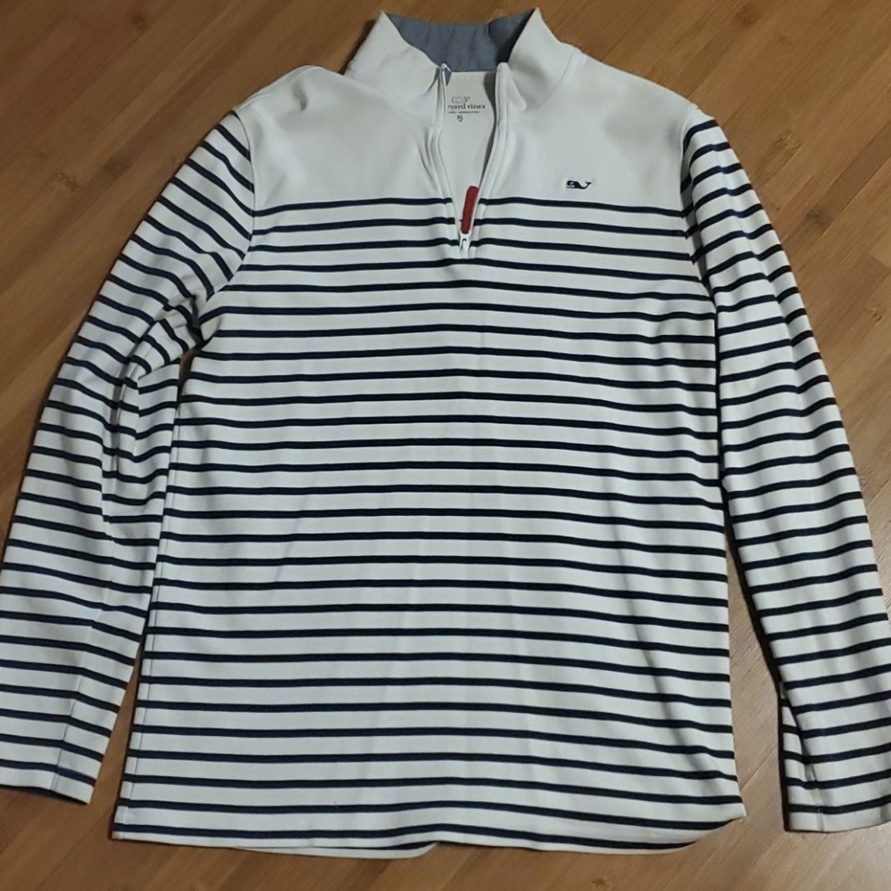 Vineyard vines pullover